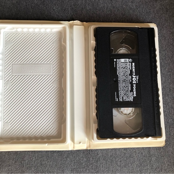 Disney VHS Lion King II Simba’s Pride & Might Joe Young - Picture 10 of 14